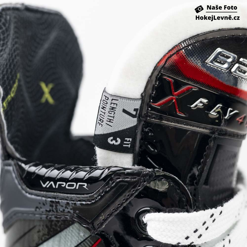 Hokejové Brusle Bauer Vapor FLY40 INT
