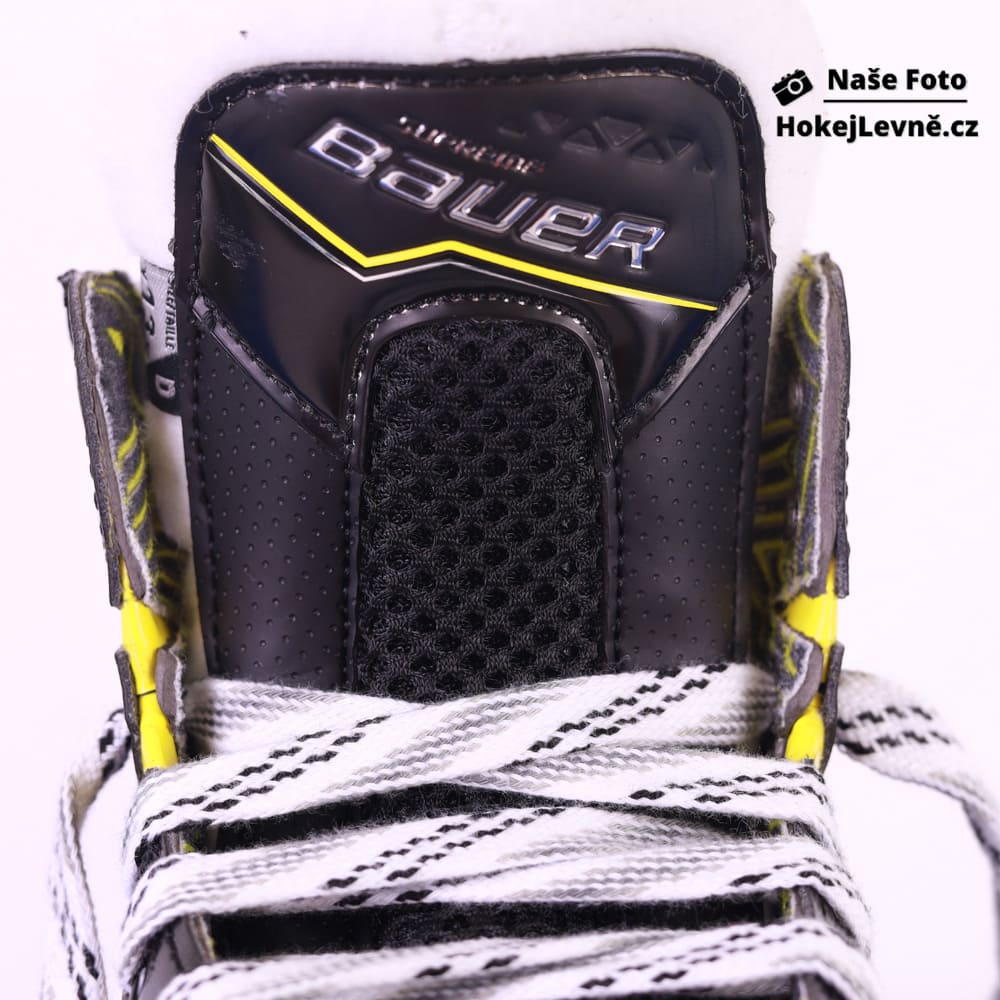 Hokejové Brusle Bauer Supreme M40 Yth