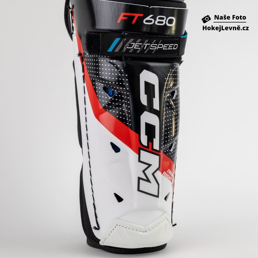 Holeně CCM JetSpeed 680 JR